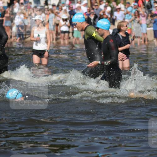 22.06.2025 - Viking Triathlon H.Heesch http://msf.ph/oto/8060932 22.06.2025 10:03:15 Schwimmen 20, 34, 89, 134, 163, 187, 208, 229, 334, 348, 505, 524, 540, 636, 660 meine-sportfotos.de