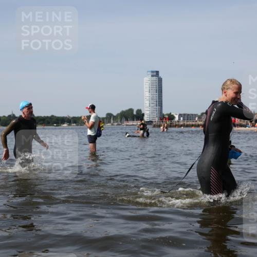 22.06.2025 - Viking Triathlon Michael Strokosch http://msf.ph/oto/8060935 22.06.2025 10:44:44 Schwimmen 18, 440, 446 meine-sportfotos.de