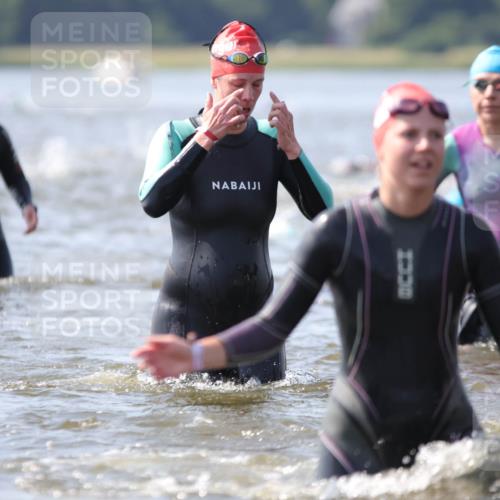 22.06.2025 - Viking Triathlon H.Heesch http://msf.ph/oto/8060952 22.06.2025 10:38:31 Schwimmen 22, 85, 156, 164, 215, 269, 315, 327, 398, 419, 428, 447, 509, 535, 601, 603, 659, 662 meine-sportfotos.de