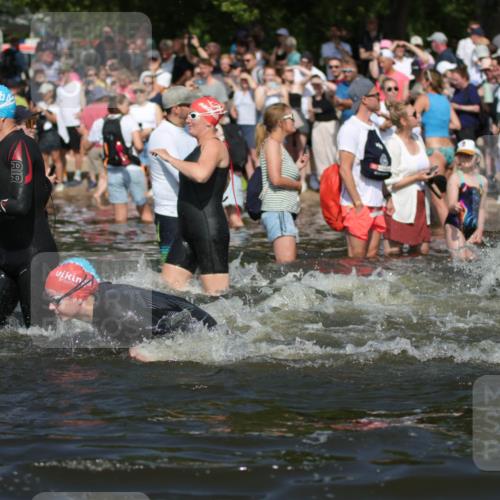 22.06.2025 - Viking Triathlon H.Heesch http://msf.ph/oto/8060953 22.06.2025 10:03:17 Schwimmen 20, 34, 89, 134, 163, 187, 208, 229, 334, 348, 505, 524, 540, 636, 660 meine-sportfotos.de
