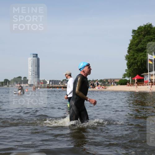 22.06.2025 - Viking Triathlon Michael Strokosch http://msf.ph/oto/8060954 22.06.2025 10:44:47 Schwimmen 18, 440, 446, 638, 653 meine-sportfotos.de