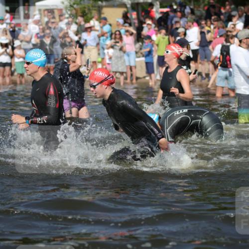 22.06.2025 - Viking Triathlon H.Heesch http://msf.ph/oto/8060963 22.06.2025 10:03:17 Schwimmen 20, 34, 89, 134, 163, 187, 208, 229, 334, 348, 505, 524, 540, 636, 660 meine-sportfotos.de