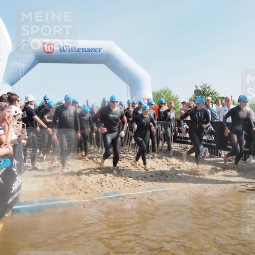 22.06.2025 - Viking Triathlon MichiJ http://msf.ph/oto/8060969 22.06.2025 10:06:21 Schwimmen 18, 24, 36, 60, 84, 110, 117, 153, 191, 192, 298, 385, 440, 487, 535 meine-sportfotos.de