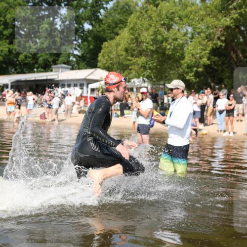 22.06.2025 - Viking Triathlon Michael Strokosch http://msf.ph/oto/8060970 22.06.2025 10:24:11 Schwimmen 609 meine-sportfotos.de