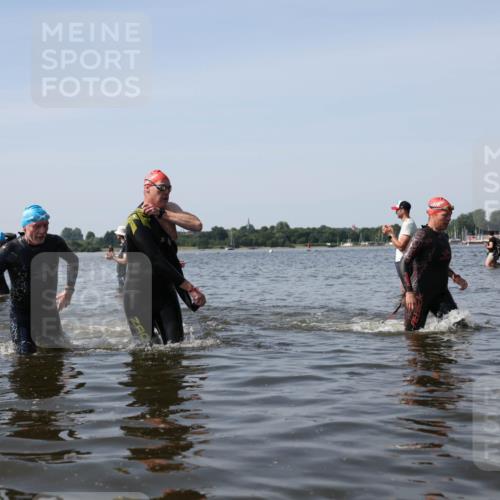 22.06.2025 - Viking Triathlon Michael Strokosch http://msf.ph/oto/8060976 22.06.2025 10:44:54 Schwimmen 39, 168, 440, 446, 638, 653 meine-sportfotos.de