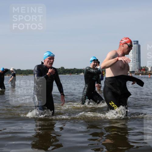 22.06.2025 - Viking Triathlon Michael Strokosch http://msf.ph/oto/8061003 22.06.2025 10:44:57 Schwimmen 39, 168, 493, 638, 653 meine-sportfotos.de