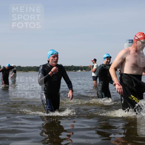 22.06.2025 - Viking Triathlon Michael Strokosch http://msf.ph/oto/8061008 22.06.2025 10:44:57 Schwimmen 39, 168, 493, 638, 653 meine-sportfotos.de