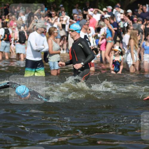 22.06.2025 - Viking Triathlon H.Heesch http://msf.ph/oto/8061019 22.06.2025 10:03:23 Schwimmen 20, 25, 34, 88, 89, 134, 163, 229, 251, 324, 332, 348, 540, 636, 660 meine-sportfotos.de
