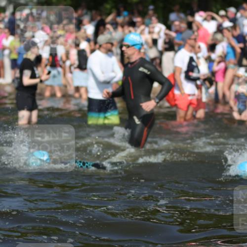 22.06.2025 - Viking Triathlon H.Heesch http://msf.ph/oto/8061027 22.06.2025 10:03:23 Schwimmen 20, 25, 34, 88, 89, 134, 163, 229, 251, 324, 332, 348, 540, 636, 660 meine-sportfotos.de