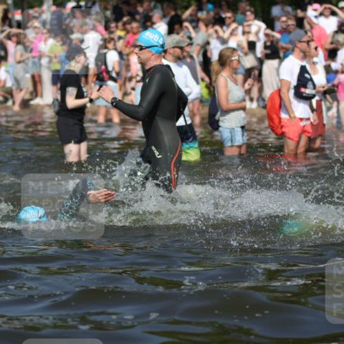 22.06.2025 - Viking Triathlon H.Heesch http://msf.ph/oto/8061033 22.06.2025 10:03:24 Schwimmen 25, 34, 42, 88, 89, 134, 163, 221, 229, 251, 324, 332, 540, 556 meine-sportfotos.de