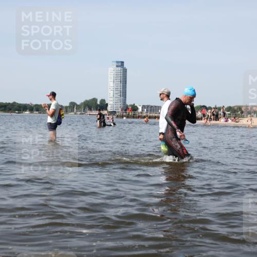 22.06.2025 - Viking Triathlon Michael Strokosch http://msf.ph/oto/8061039 22.06.2025 10:45:05 Schwimmen 39, 168, 346, 493, 503, 638, 653 meine-sportfotos.de