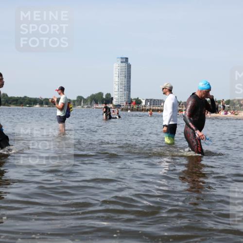 22.06.2025 - Viking Triathlon Michael Strokosch http://msf.ph/oto/8061042 22.06.2025 10:45:06 Schwimmen 39, 168, 346, 493, 503, 638, 653 meine-sportfotos.de