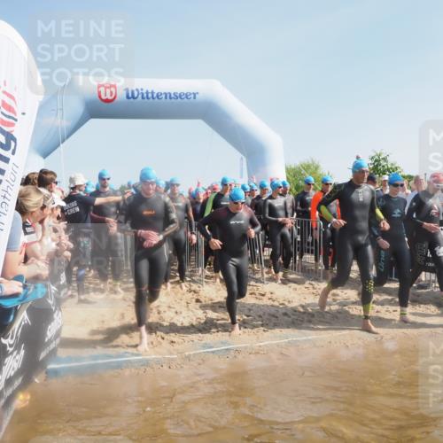 22.06.2025 - Viking Triathlon MichiJ http://msf.ph/oto/8061055 22.06.2025 10:06:27 Schwimmen 18, 24, 36, 117, 153, 168, 186, 192, 261, 298, 385, 450, 487, 535, 606 meine-sportfotos.de