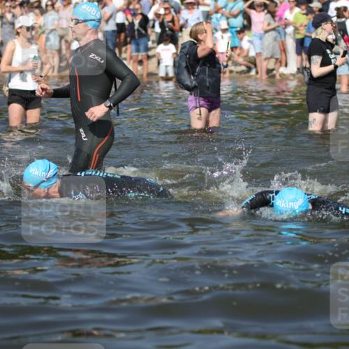 22.06.2025 - Viking Triathlon H.Heesch http://msf.ph/oto/8061066 22.06.2025 10:03:25 Schwimmen 25, 34, 42, 88, 89, 163, 182, 221, 229, 251, 324, 332, 454, 540, 556 meine-sportfotos.de
