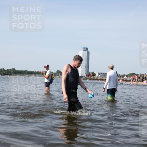 22.06.2025 - Viking Triathlon Michael Strokosch http://msf.ph/oto/8061069 22.06.2025 10:45:08 Schwimmen 39, 168, 346, 493, 503, 638 meine-sportfotos.de