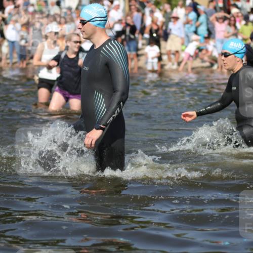 22.06.2025 - Viking Triathlon H.Heesch http://msf.ph/oto/8061079 22.06.2025 10:03:30 Schwimmen 25, 42, 58, 88, 179, 182, 221, 251, 324, 332, 434, 454, 556, 645, 659 meine-sportfotos.de