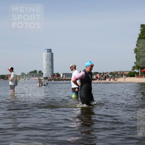 22.06.2025 - Viking Triathlon Michael Strokosch http://msf.ph/oto/8061092 22.06.2025 10:45:13 Schwimmen 68, 346, 493, 503, 605 meine-sportfotos.de