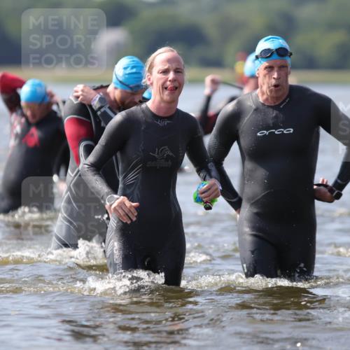 22.06.2025 - Viking Triathlon H.Heesch http://msf.ph/oto/8061117 22.06.2025 10:39:12 Schwimmen 79, 83, 148, 181, 182, 195, 238, 276, 295, 298, 324, 351, 386, 451, 474, 536, 654 meine-sportfotos.de