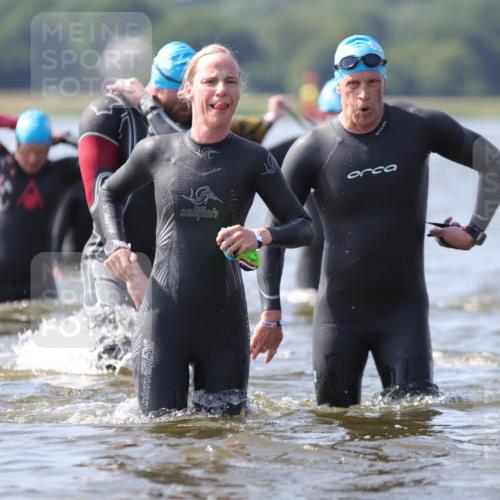 22.06.2025 - Viking Triathlon H.Heesch http://msf.ph/oto/8061120 22.06.2025 10:39:12 Schwimmen 79, 83, 148, 181, 182, 195, 238, 276, 295, 298, 324, 351, 386, 451, 474, 536, 654 meine-sportfotos.de