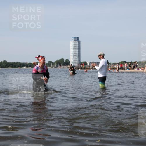 22.06.2025 - Viking Triathlon Michael Strokosch http://msf.ph/oto/8061137 22.06.2025 10:45:21 Schwimmen 68, 102, 108, 346, 503, 605 meine-sportfotos.de