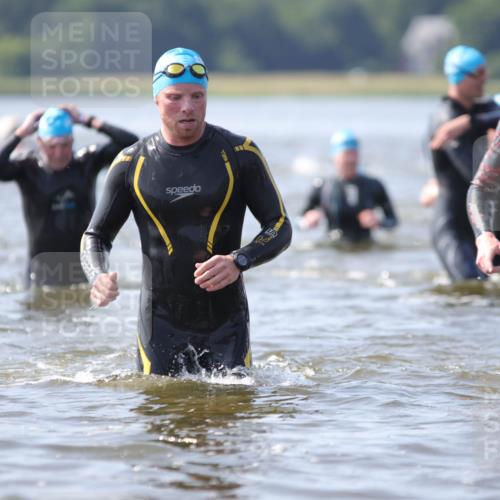22.06.2025 - Viking Triathlon H.Heesch http://msf.ph/oto/8061141 22.06.2025 10:39:20 Schwimmen 83, 93, 117, 138, 150, 182, 195, 238, 276, 295, 298, 324, 337, 386, 474, 529, 536 meine-sportfotos.de