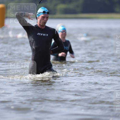 22.06.2025 - Viking Triathlon H.Heesch http://msf.ph/oto/8061151 22.06.2025 10:39:25 Schwimmen 25, 83, 86, 93, 117, 138, 150, 182, 195, 238, 244, 276, 298, 324, 337, 386, 474, 529, 536 meine-sportfotos.de