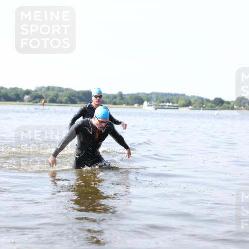 22.06.2025 - Viking Triathlon Michael Strokosch http://msf.ph/oto/8061164 22.06.2025 10:24:56 Schwimmen 4, 329, 521 meine-sportfotos.de