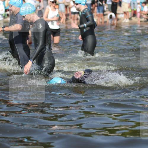 22.06.2025 - Viking Triathlon H.Heesch http://msf.ph/oto/8061182 22.06.2025 10:03:39 Schwimmen 58, 62, 79, 108, 148, 179, 182, 434, 454, 456, 619, 635, 645, 648, 659 meine-sportfotos.de