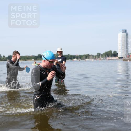 22.06.2025 - Viking Triathlon Michael Strokosch http://msf.ph/oto/8061184 22.06.2025 10:25:00 Schwimmen 4, 521 meine-sportfotos.de