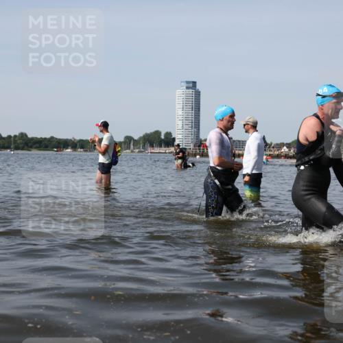 22.06.2025 - Viking Triathlon Michael Strokosch http://msf.ph/oto/8061195 22.06.2025 10:45:27 Schwimmen 68, 102, 108, 197, 466, 605 meine-sportfotos.de