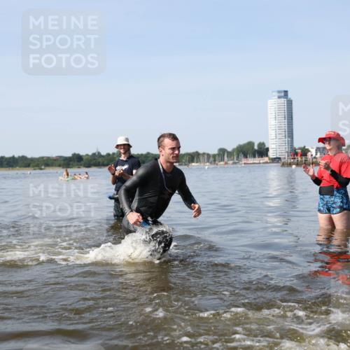 22.06.2025 - Viking Triathlon Michael Strokosch http://msf.ph/oto/8061198 22.06.2025 10:25:01 Schwimmen 4, 521 meine-sportfotos.de
