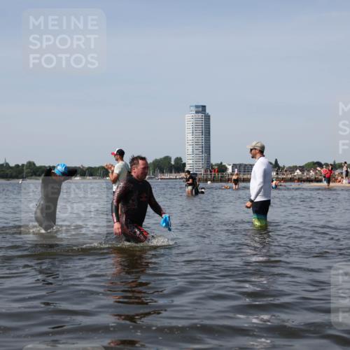 22.06.2025 - Viking Triathlon Michael Strokosch http://msf.ph/oto/8061207 22.06.2025 10:45:32 Schwimmen 102, 108, 197, 466, 519, 605 meine-sportfotos.de