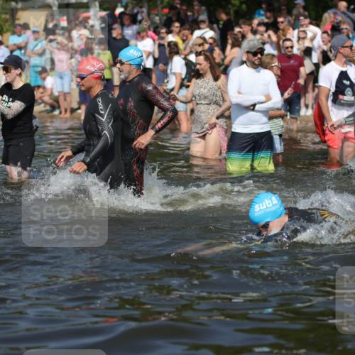 22.06.2025 - Viking Triathlon H.Heesch http://msf.ph/oto/8061208 22.06.2025 10:03:43 Schwimmen 58, 62, 79, 108, 148, 157, 179, 296, 434, 456, 619, 635, 645, 648, 659 meine-sportfotos.de