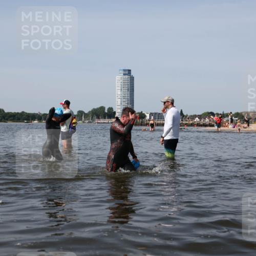 22.06.2025 - Viking Triathlon Michael Strokosch http://msf.ph/oto/8061224 22.06.2025 10:45:33 Schwimmen 102, 108, 197, 466, 519, 605 meine-sportfotos.de
