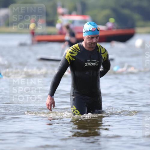 22.06.2025 - Viking Triathlon H.Heesch http://msf.ph/oto/8061226 22.06.2025 10:39:58 Schwimmen 248, 283, 437, 518, 538 meine-sportfotos.de