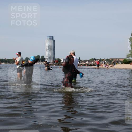 22.06.2025 - Viking Triathlon Michael Strokosch http://msf.ph/oto/8061240 22.06.2025 10:45:34 Schwimmen 102, 108, 197, 466, 519, 605 meine-sportfotos.de