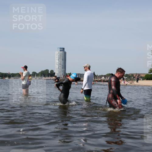 22.06.2025 - Viking Triathlon Michael Strokosch http://msf.ph/oto/8061250 22.06.2025 10:45:34 Schwimmen 102, 108, 197, 466, 519, 605 meine-sportfotos.de