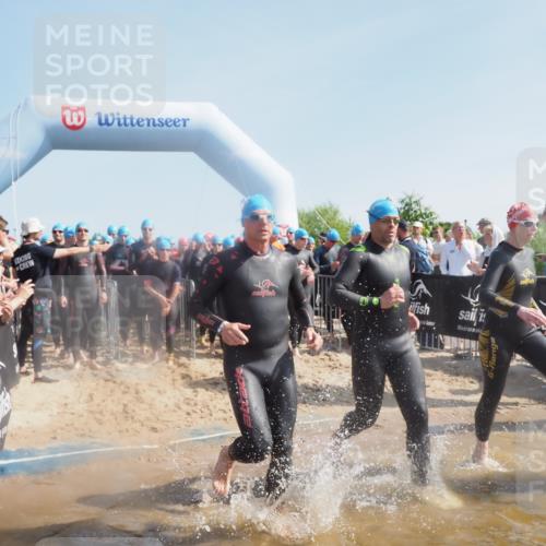 22.06.2025 - Viking Triathlon MichiJ http://msf.ph/oto/8061255 22.06.2025 10:06:37 Schwimmen 44, 74, 93, 109, 159, 168, 186, 205, 219, 261, 358, 376, 450, 606, 625 meine-sportfotos.de