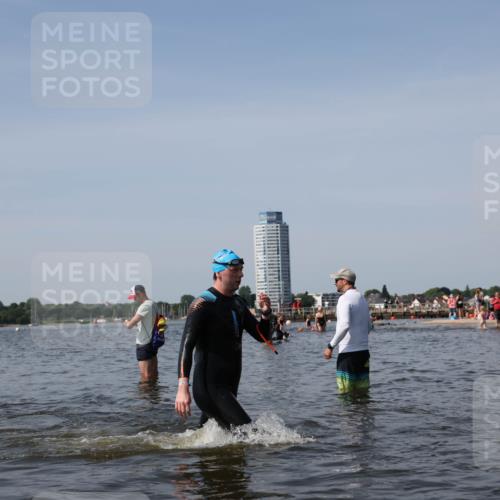 22.06.2025 - Viking Triathlon Michael Strokosch http://msf.ph/oto/8061260 22.06.2025 10:45:41 Schwimmen 95, 197, 360, 425, 466, 519 meine-sportfotos.de
