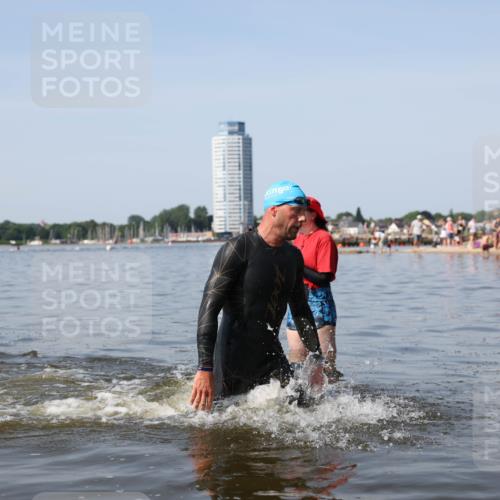 22.06.2025 - Viking Triathlon Michael Strokosch http://msf.ph/oto/8061273 22.06.2025 10:25:22 Schwimmen 122, 641 meine-sportfotos.de