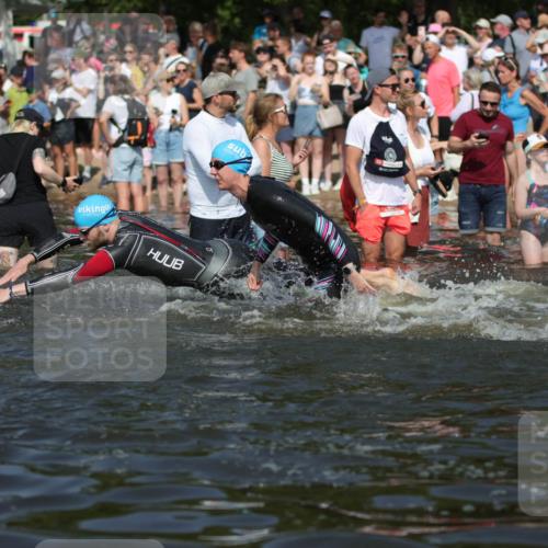 22.06.2025 - Viking Triathlon H.Heesch http://msf.ph/oto/8061278 22.06.2025 10:03:51 Schwimmen 26, 54, 77, 108, 157, 215, 242, 296, 336, 383, 396, 451, 456, 495, 648 meine-sportfotos.de