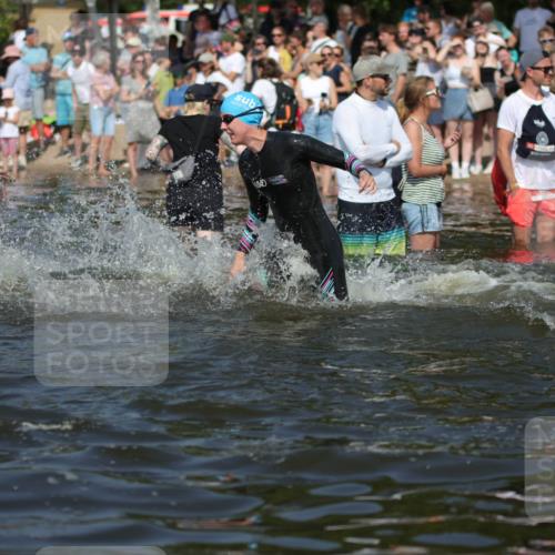 22.06.2025 - Viking Triathlon H.Heesch http://msf.ph/oto/8061292 22.06.2025 10:03:52 Schwimmen 26, 54, 77, 108, 157, 215, 242, 296, 336, 383, 396, 451, 456, 495, 648 meine-sportfotos.de