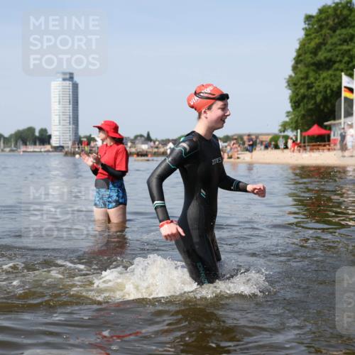 22.06.2025 - Viking Triathlon Michael Strokosch http://msf.ph/oto/8061322 22.06.2025 10:25:27 Schwimmen 2, 122, 641 meine-sportfotos.de