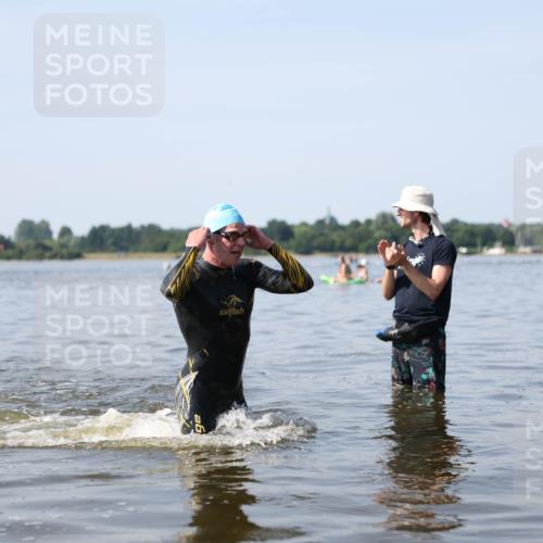 22.06.2025 - Viking Triathlon Michael Strokosch http://msf.ph/oto/8061334 22.06.2025 10:25:35 Schwimmen 2, 420, 485, 544, 641 meine-sportfotos.de