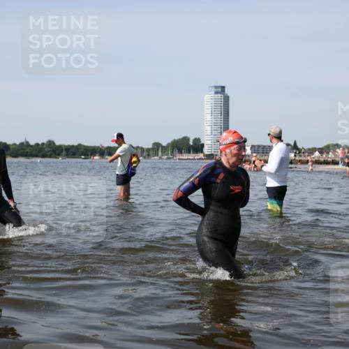 22.06.2025 - Viking Triathlon Michael Strokosch http://msf.ph/oto/8061349 22.06.2025 10:45:59 Schwimmen 217, 342, 360, 372, 425, 468, 525, 615, 621, 633, 647 meine-sportfotos.de