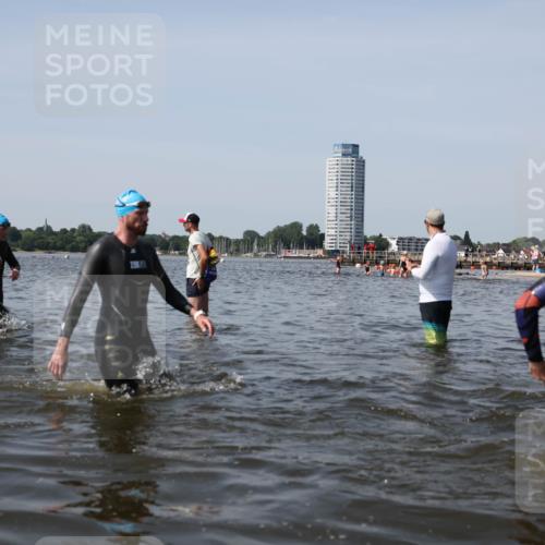 22.06.2025 - Viking Triathlon Michael Strokosch http://msf.ph/oto/8061353 22.06.2025 10:46:00 Schwimmen 217, 342, 360, 372, 468, 525, 615, 621, 633, 647 meine-sportfotos.de