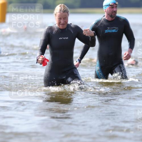 22.06.2025 - Viking Triathlon H.Heesch http://msf.ph/oto/8061378 22.06.2025 10:40:35 Schwimmen 44, 228, 235, 239, 254, 266, 275, 291, 325, 361, 462, 511, 514, 530, 556, 644, 655, 657 meine-sportfotos.de