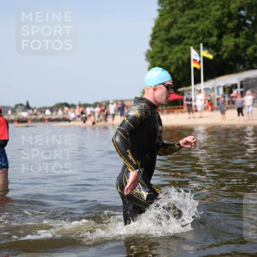 22.06.2025 - Viking Triathlon Michael Strokosch http://msf.ph/oto/8061403 22.06.2025 10:25:39 Schwimmen 2, 10, 420, 455, 485, 544, 557 meine-sportfotos.de