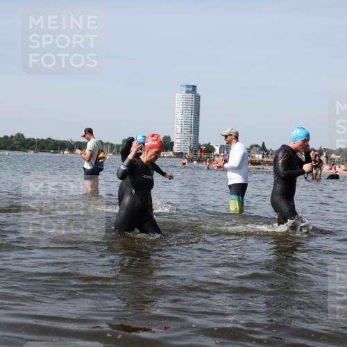 22.06.2025 - Viking Triathlon Michael Strokosch http://msf.ph/oto/8061404 22.06.2025 10:46:04 Schwimmen 144, 217, 342, 372, 468, 525, 615, 621, 633, 647 meine-sportfotos.de