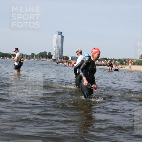 22.06.2025 - Viking Triathlon Michael Strokosch http://msf.ph/oto/8061411 22.06.2025 10:46:05 Schwimmen 121, 144, 217, 342, 372, 468, 525, 615, 621, 633, 647 meine-sportfotos.de